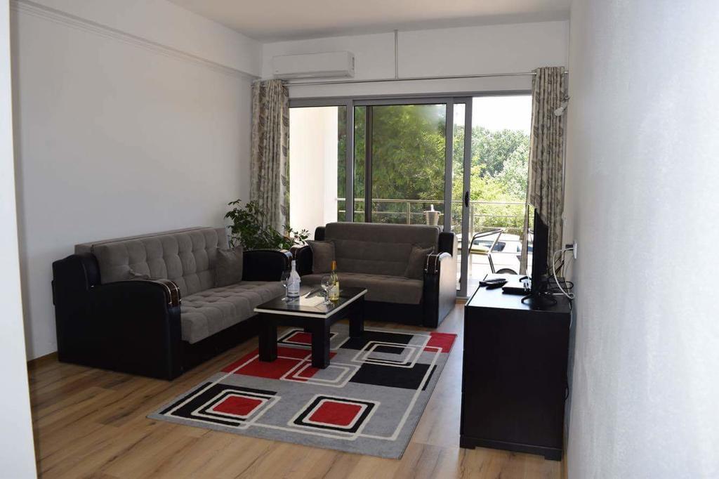 Leli Apartments Улцинь Экстерьер фото