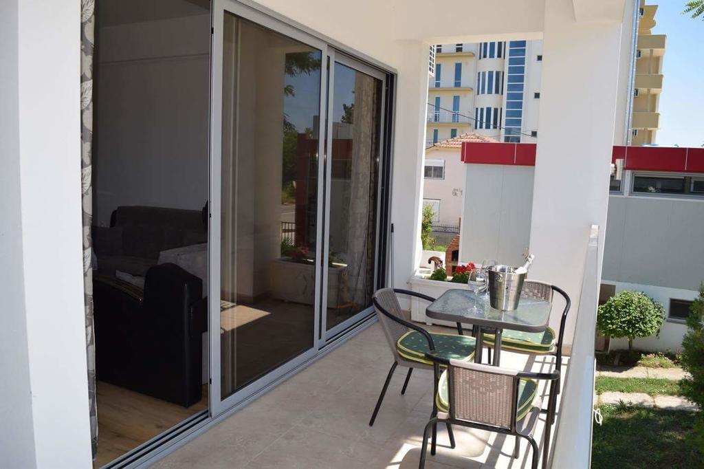 Leli Apartments Улцинь Экстерьер фото